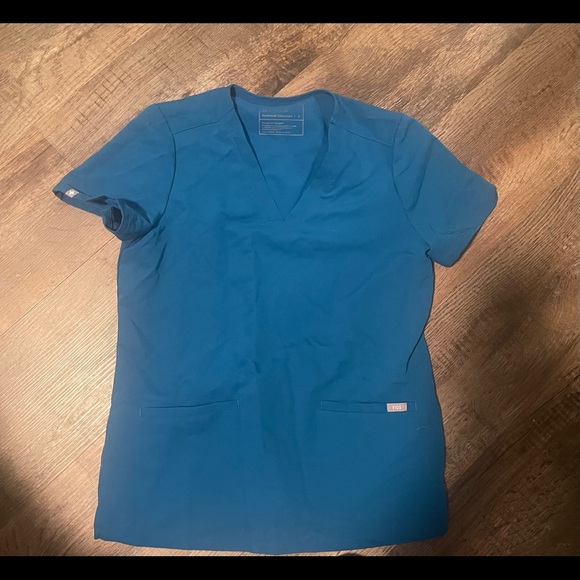 Figs scrub top - Picture 1 of 1